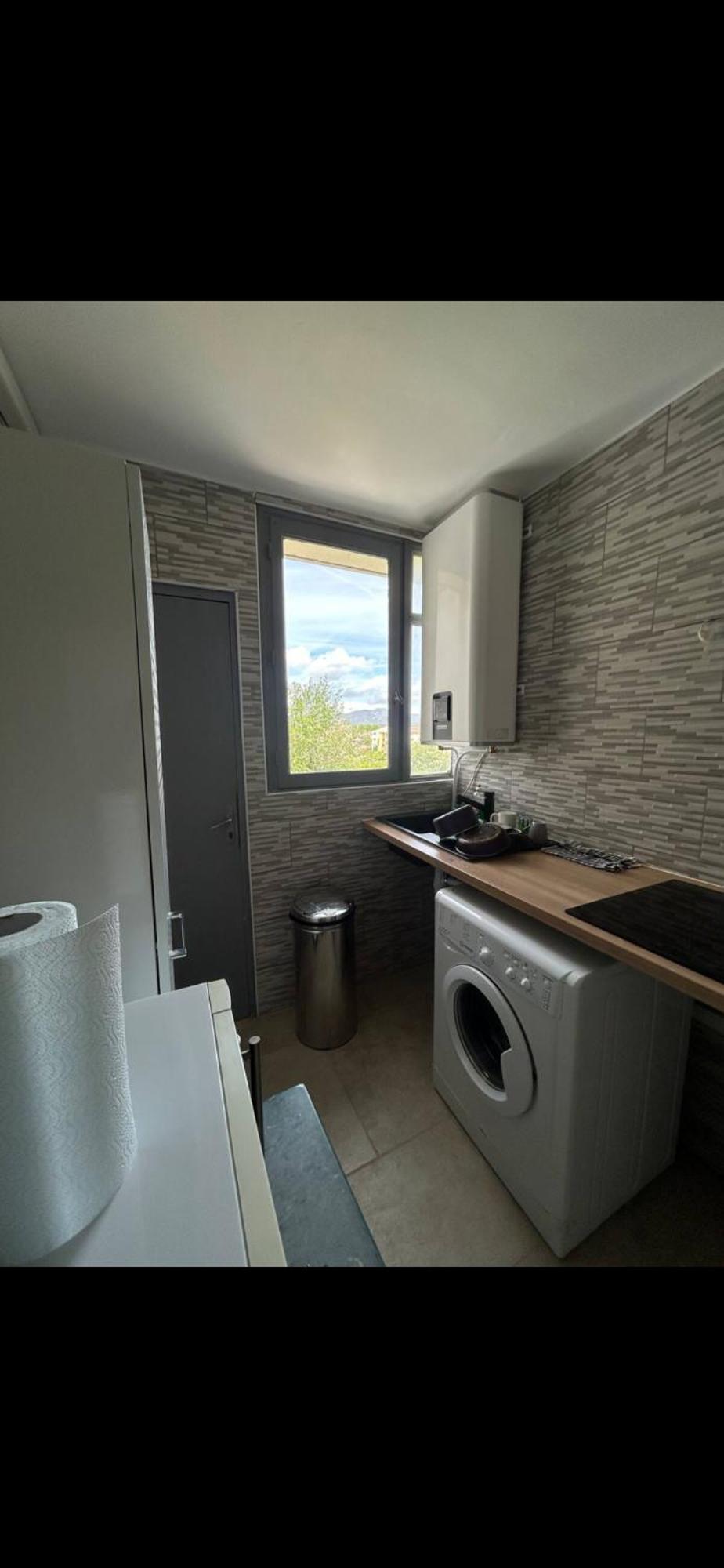 Appartement T3 5 -10 Min A Pied De La Et 10 Min Aqualand Fréjus